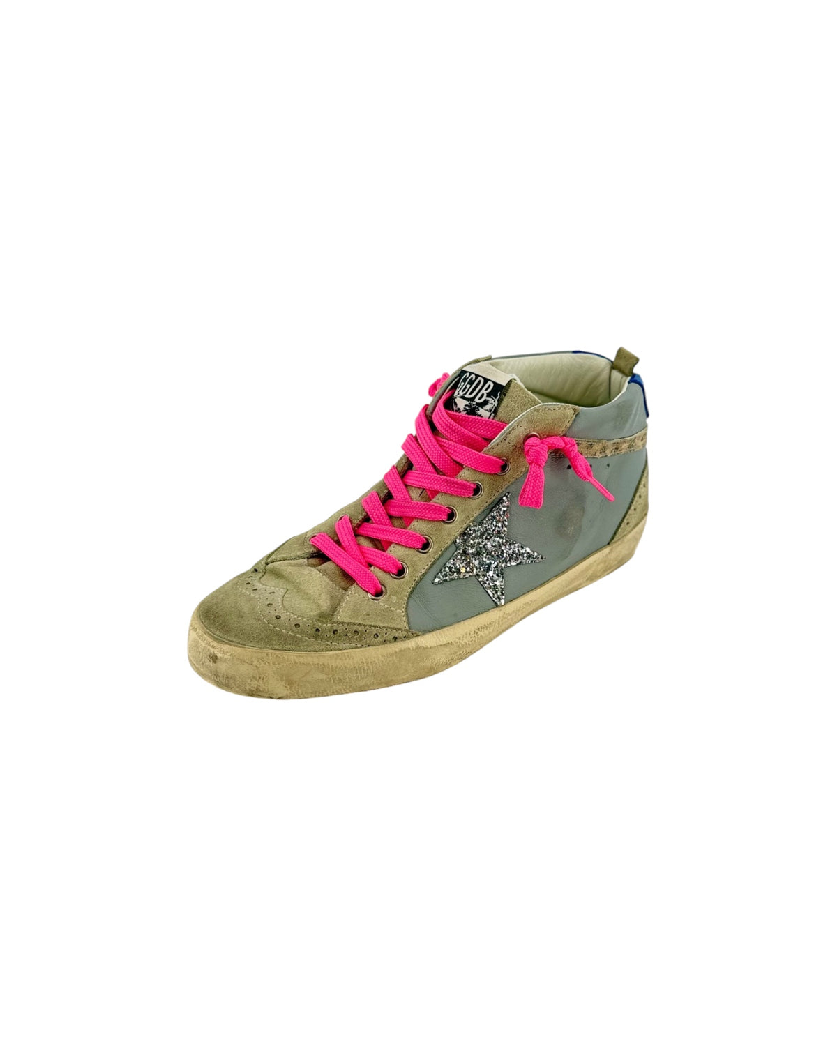 Grey suede mid rose sneakers with silver glitter star logo, neon pink laces, weathered midsole, blue and white golden goose heel logo on a white background