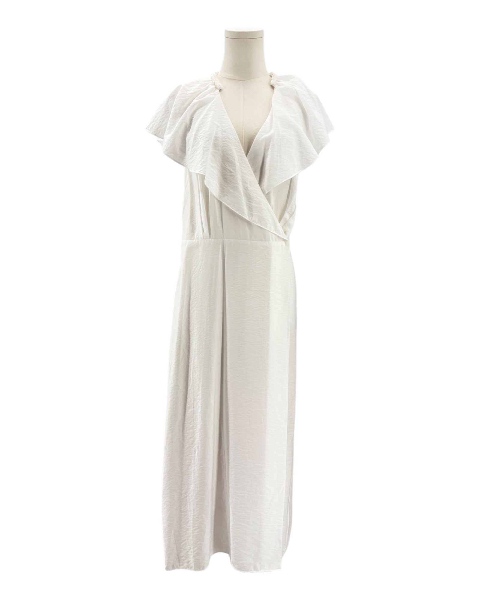White dress on a mannequin against a white background